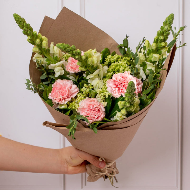Ramo Nina Ricci - Clavel Rosa y Hortensia.
