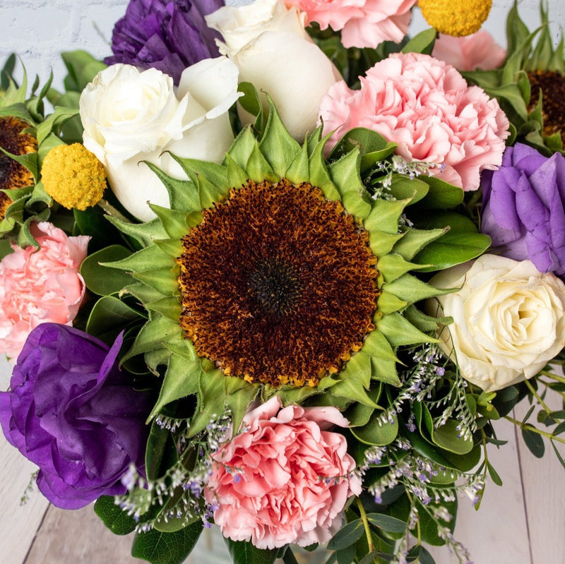 Lima Limón - Girasol Deshidratado, Rosa Blanca, Clavel Rosa y Lisianthus